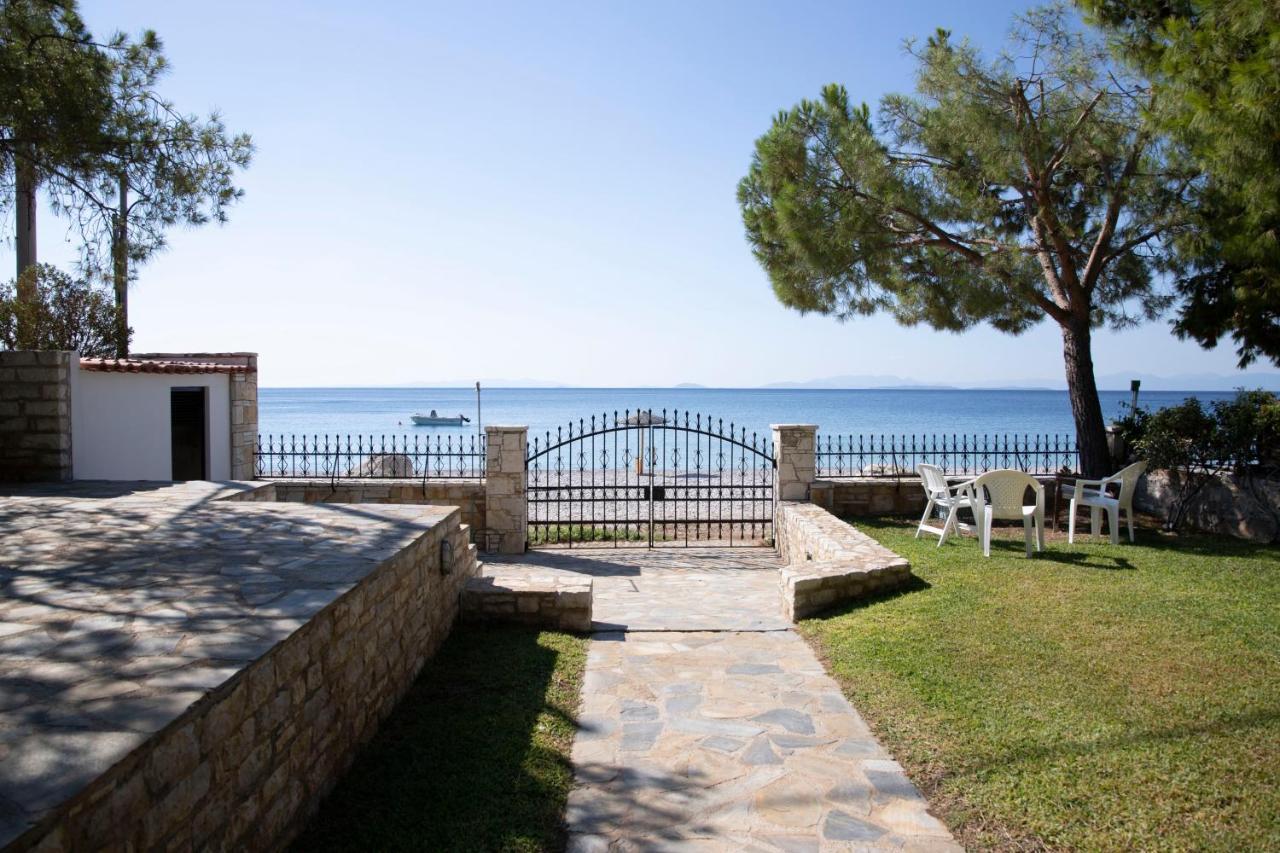 Seaside Haven Kineta Villa Exterior foto